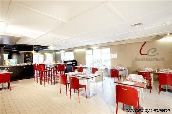 Campanile Lille - Lomme Restaurante foto